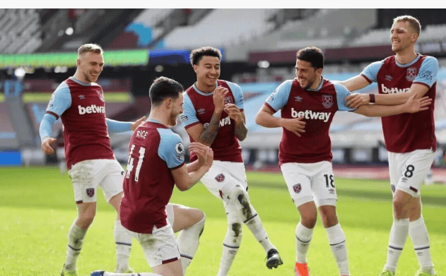 半场战报：奥格斯堡0-0汉堡