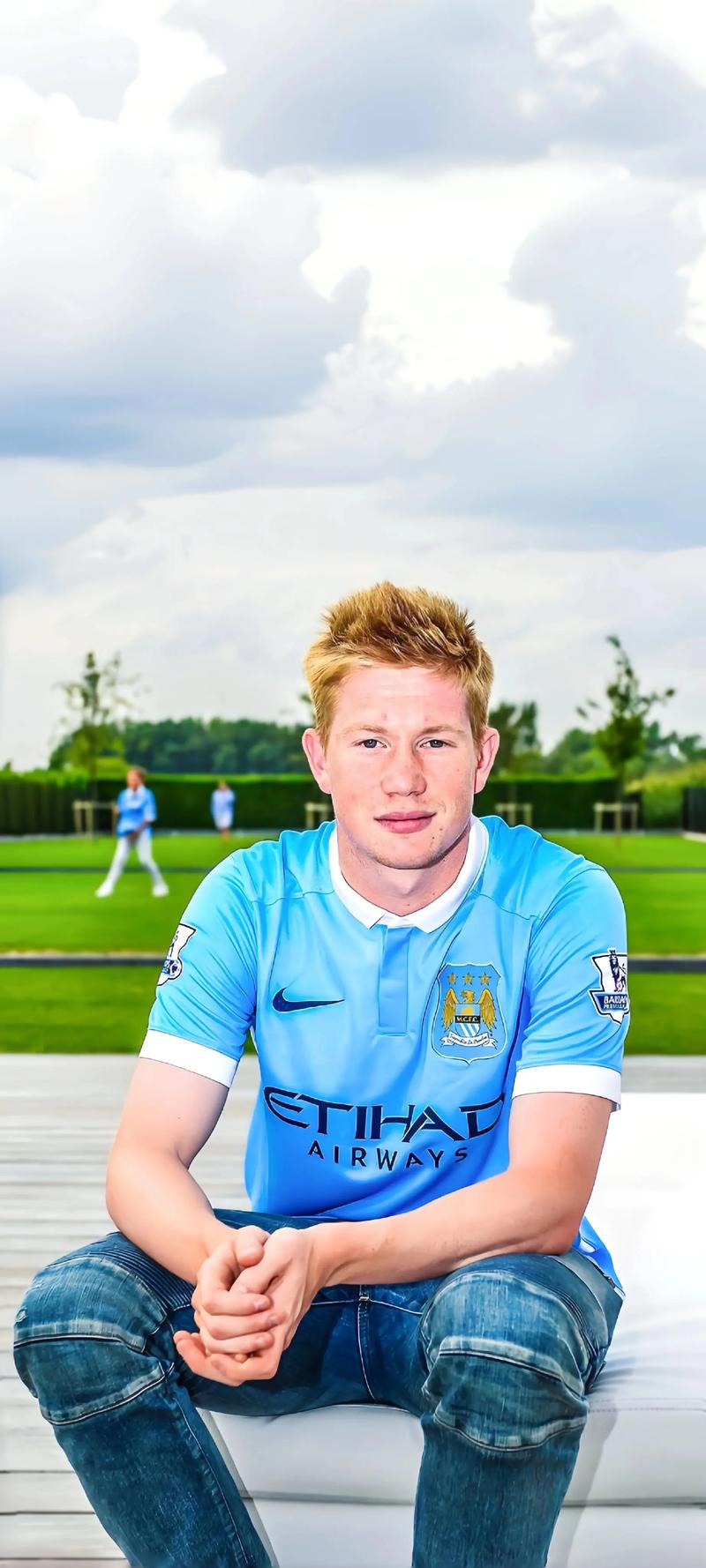 篮球勇士替补球员表现优异