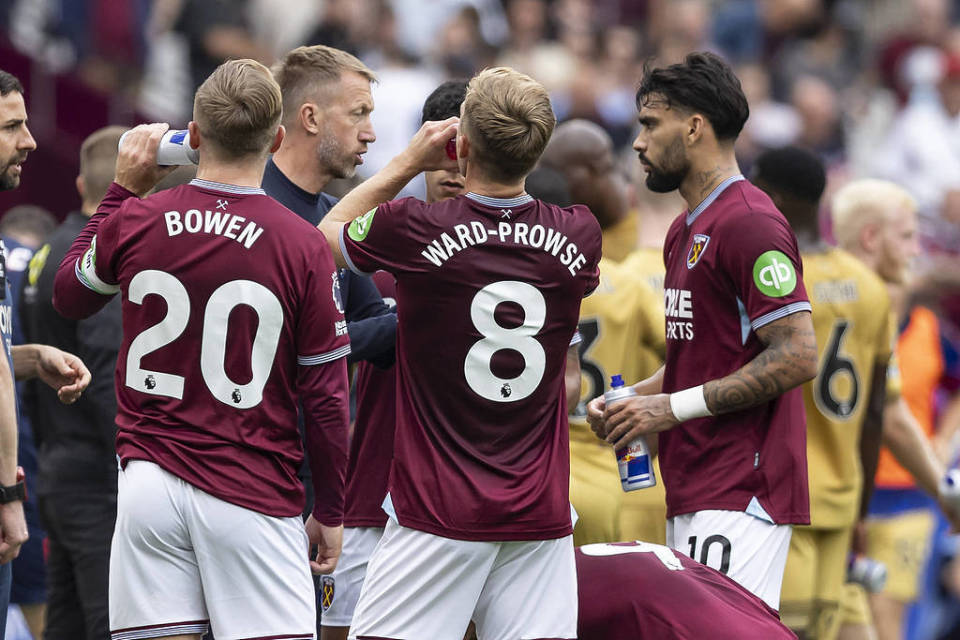 21世纪以来，仅有两位球员在代表皇家马德里征战西甲的首场进球比赛中上演帽子戏法：冈萨洛·加西亚和鲁德·范尼斯特鲁伊。 来源：Madrid Zone