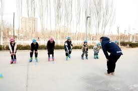 《荒野迷城》末日宣传片释出 调查官丽雅上线