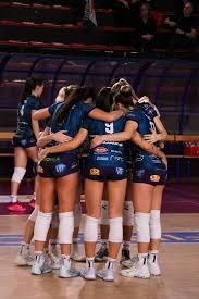 Icon回应辩论争议：我并没有恶意，她说我是猪头焖子