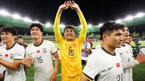 2025江苏南通马拉松赛鸣枪开跑